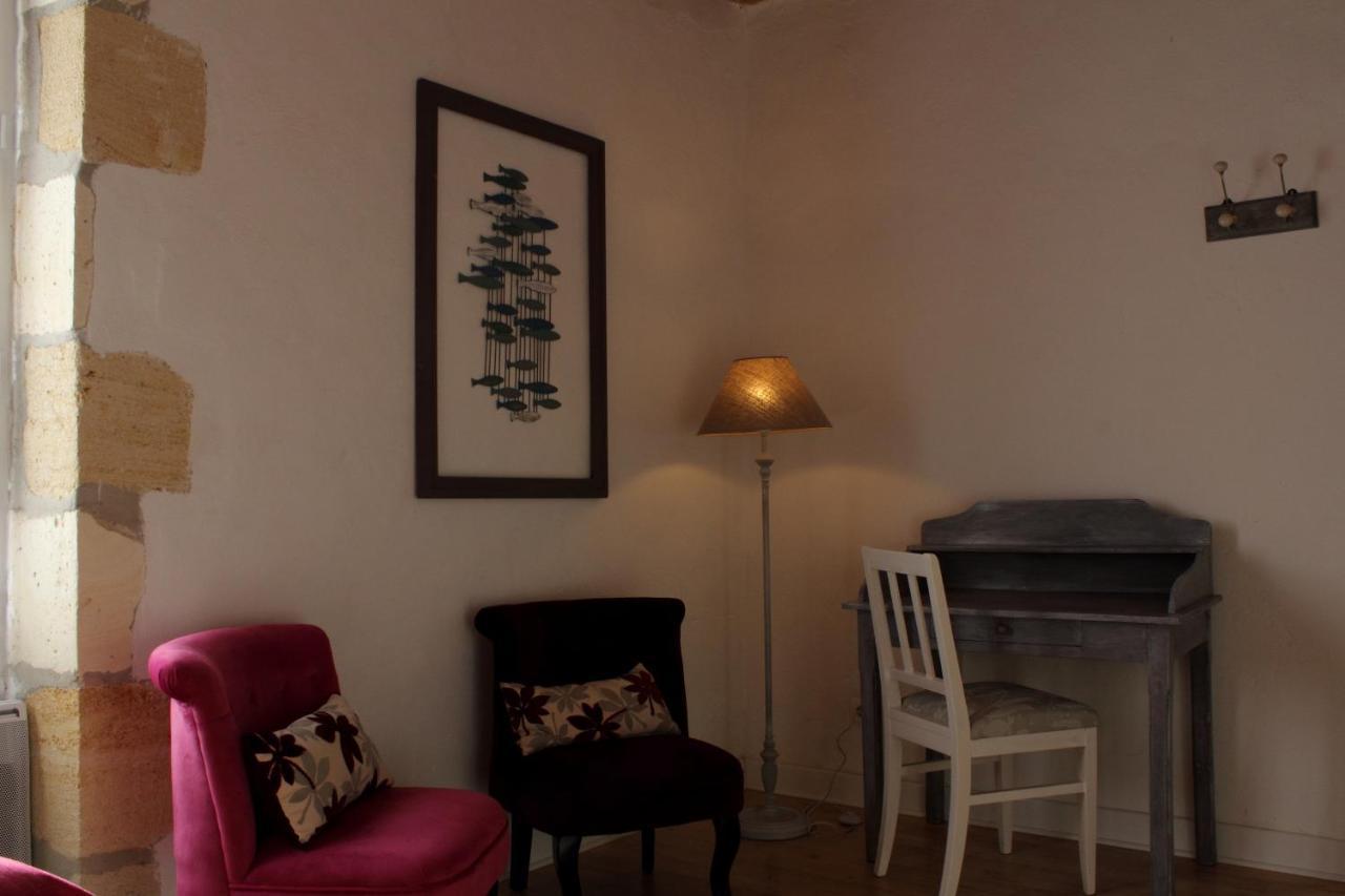 Saint-Michel-de-Montaigne Relais De La Renaissance Bed & Breakfast エクステリア 写真