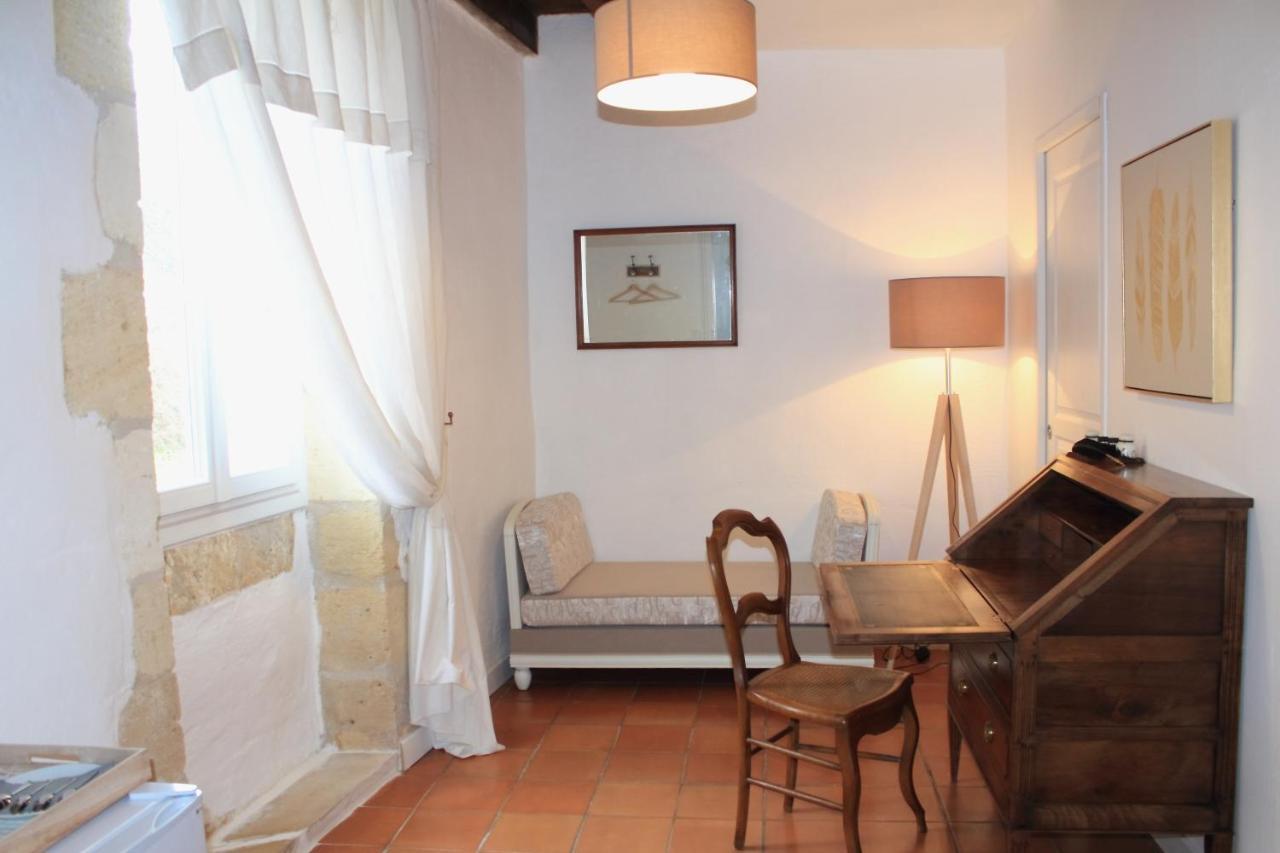 Saint-Michel-de-Montaigne Relais De La Renaissance Bed & Breakfast エクステリア 写真